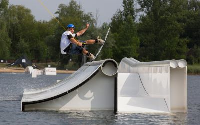 Wakeboarding - sport na wakacje