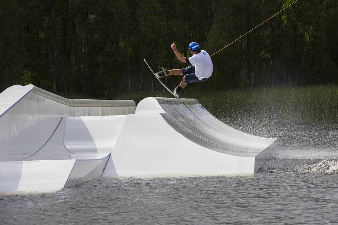 Przeszkody Wakepro na wakeparki